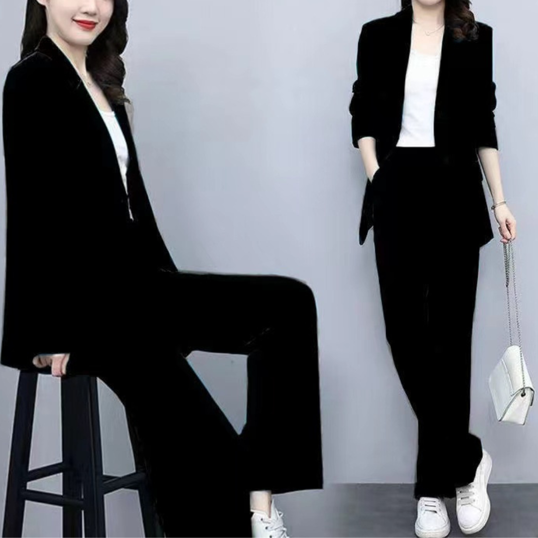 Paige | Elegant Woman's Suit