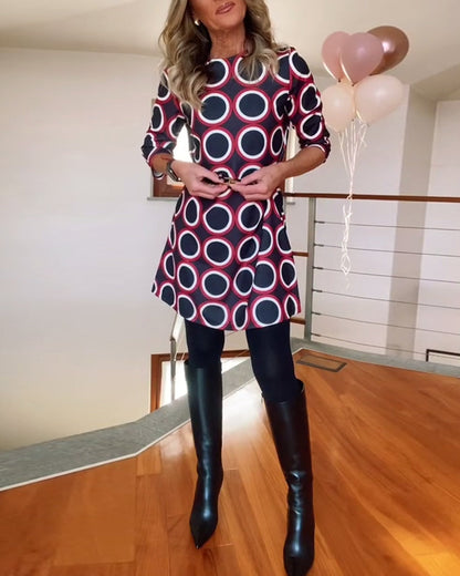 Ashleigh | Casual dress with round neck and circle print