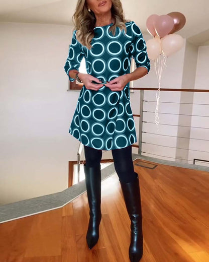 Ashleigh | Casual dress with round neck and circle print