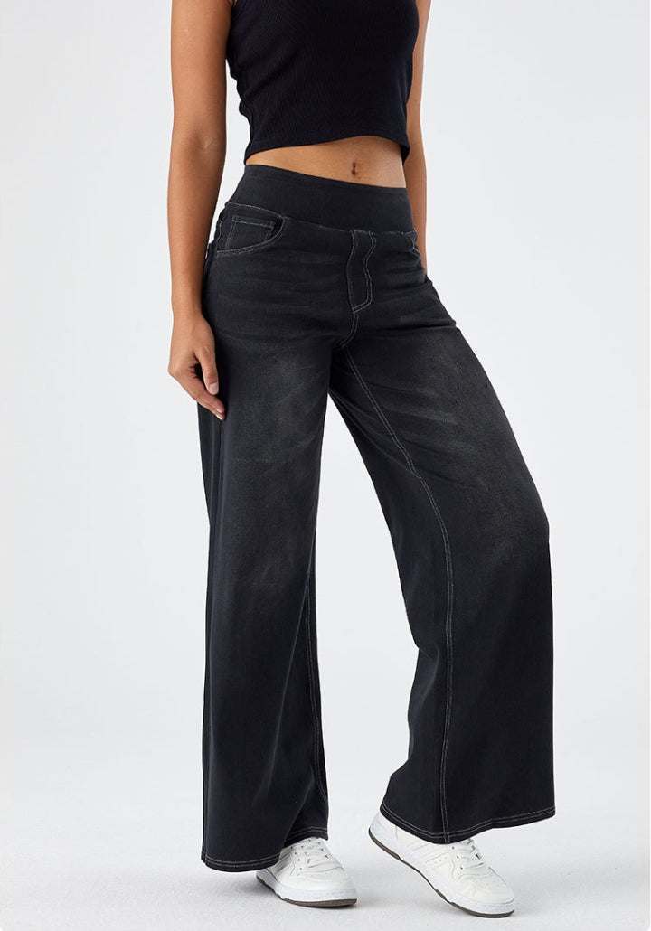 Corinne | High-Waisted Stretch Jeans