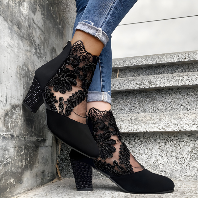 Emma™ | Elegant breathable heels