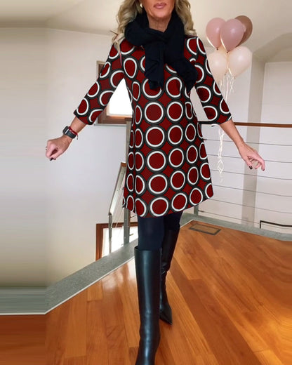 Ashleigh | Casual dress with round neck and circle print
