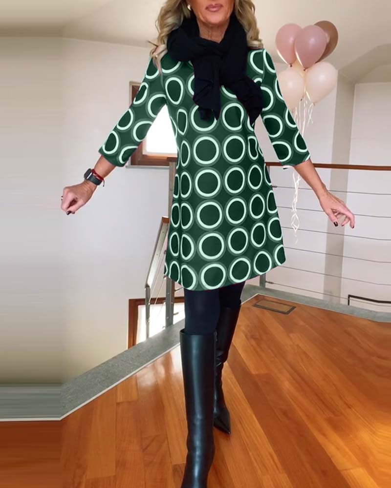 Ashleigh | Casual dress with round neck and circle print