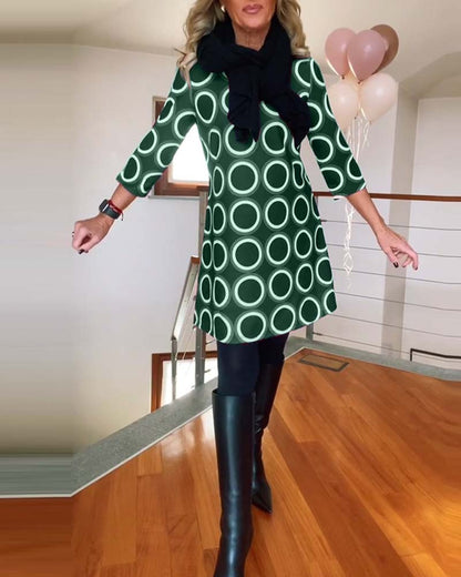 Ashleigh | Casual dress with round neck and circle print