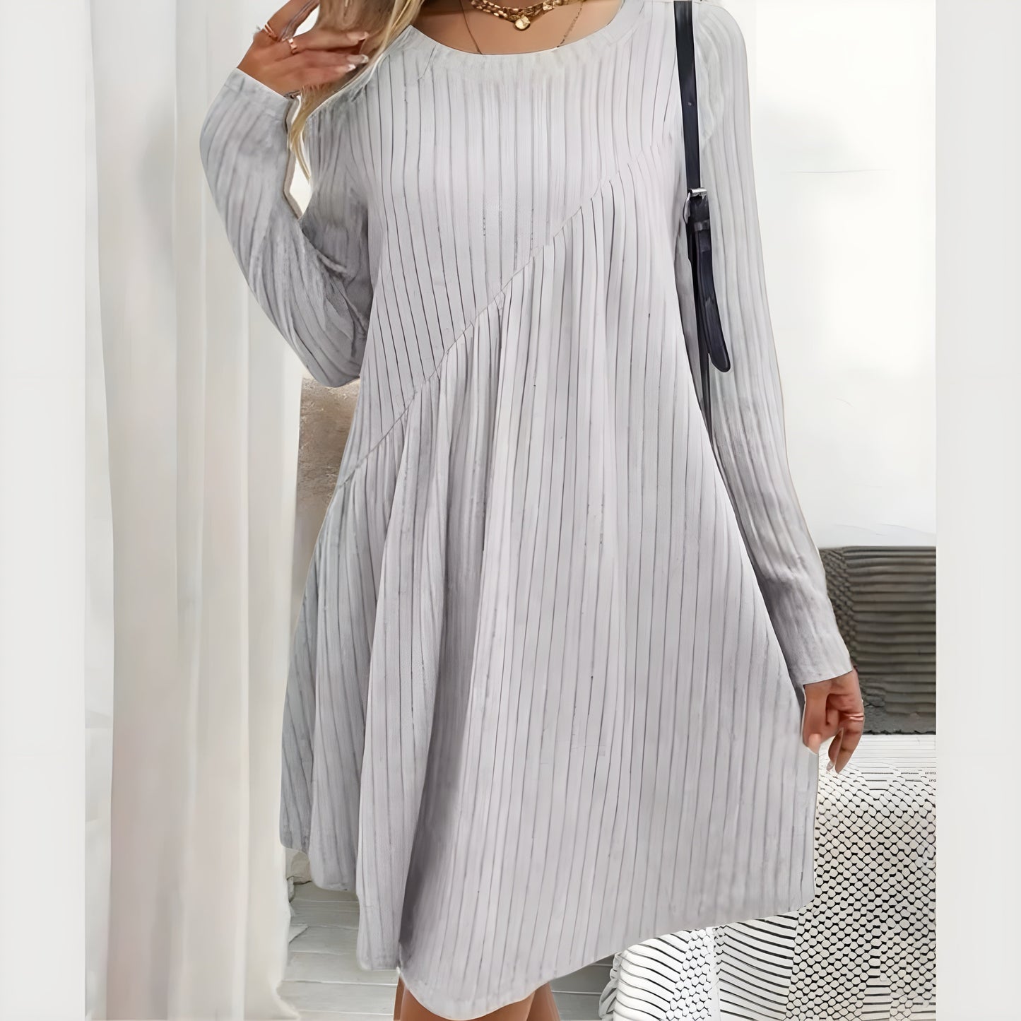 Roxie | Dress made from soft knitted fabric