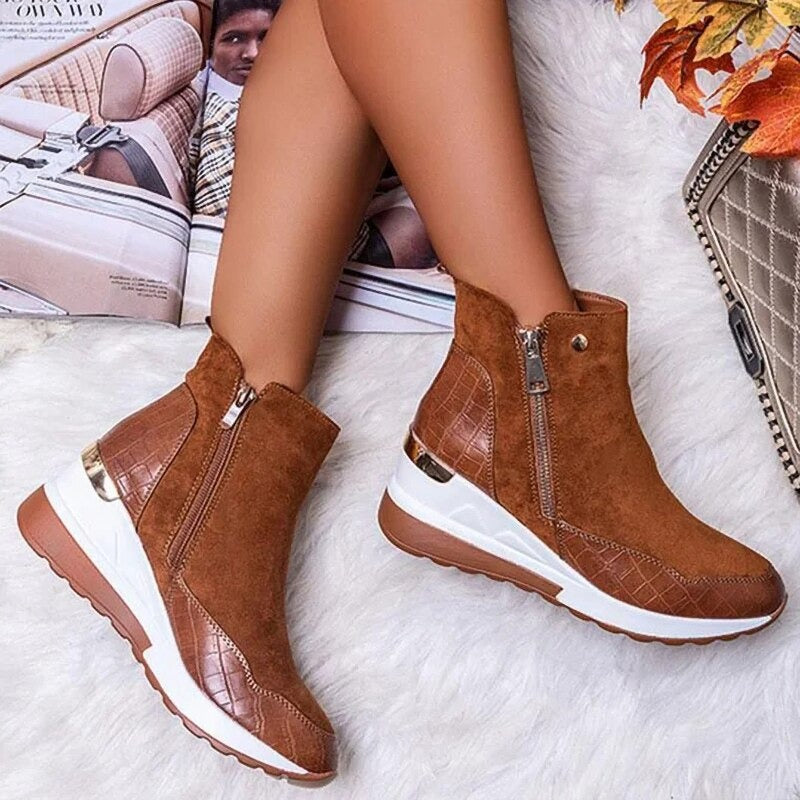 Lyla™ | Stylish zipped boots